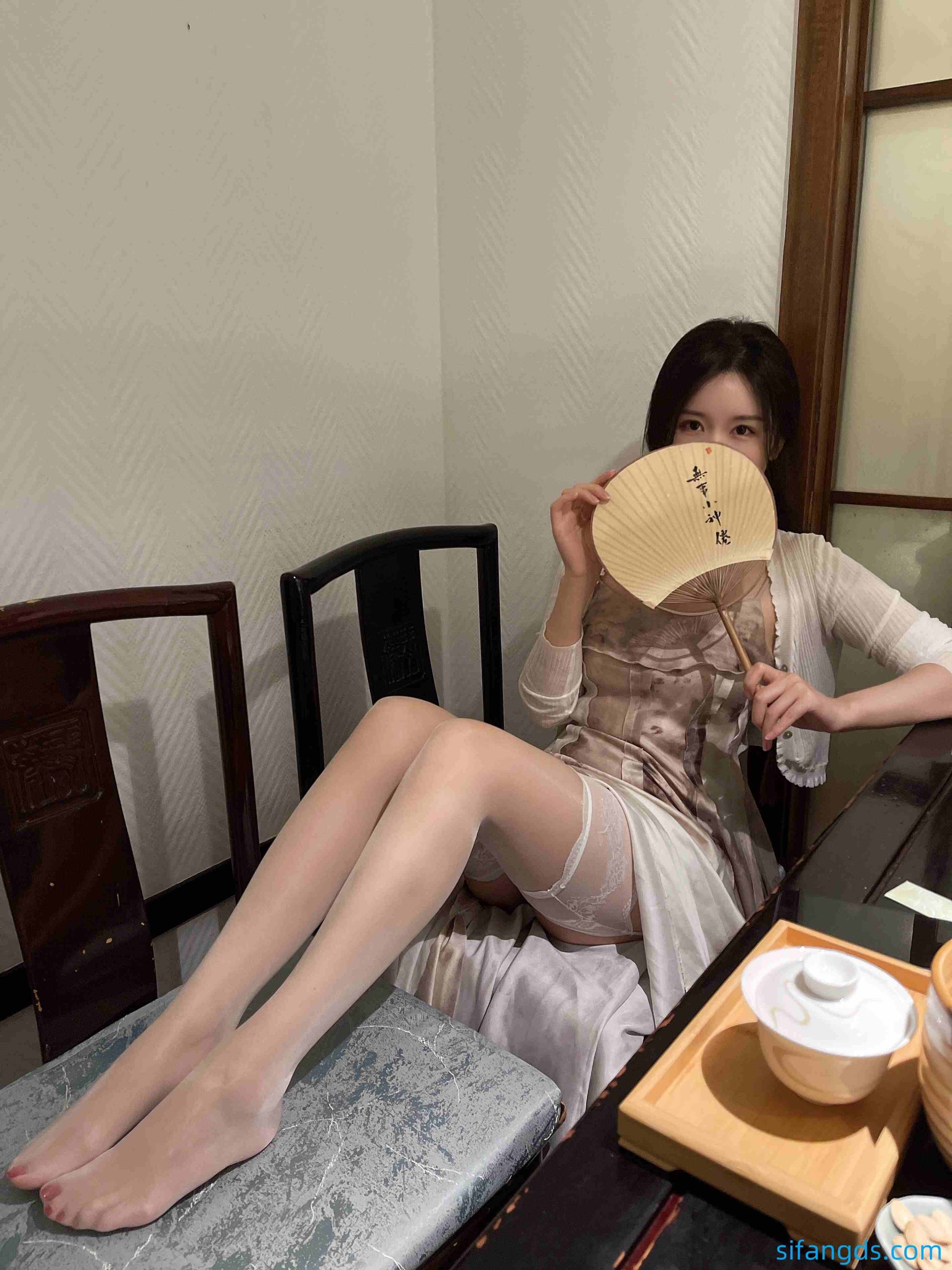 抖音30万粉丝博主软妹小九九价值300元微信朋友圈写真套图[34合集]-尤妹社