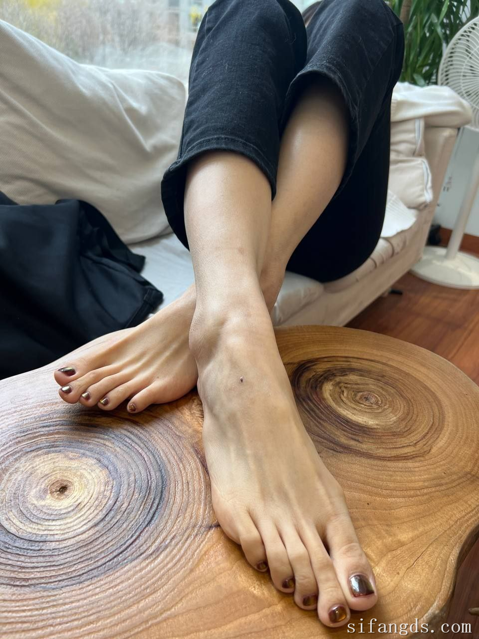 图片[6]-【onn影像】希腊脚女孩的绝美足拍+脚底滴蜡搔痒，脚趾细长整齐[67P10V]-尤妹社