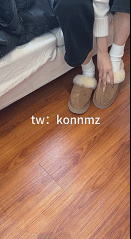 【onn影像】希腊脚女孩的绝美足拍+脚底滴蜡搔痒，脚趾细长整齐[67P10V]-尤妹社