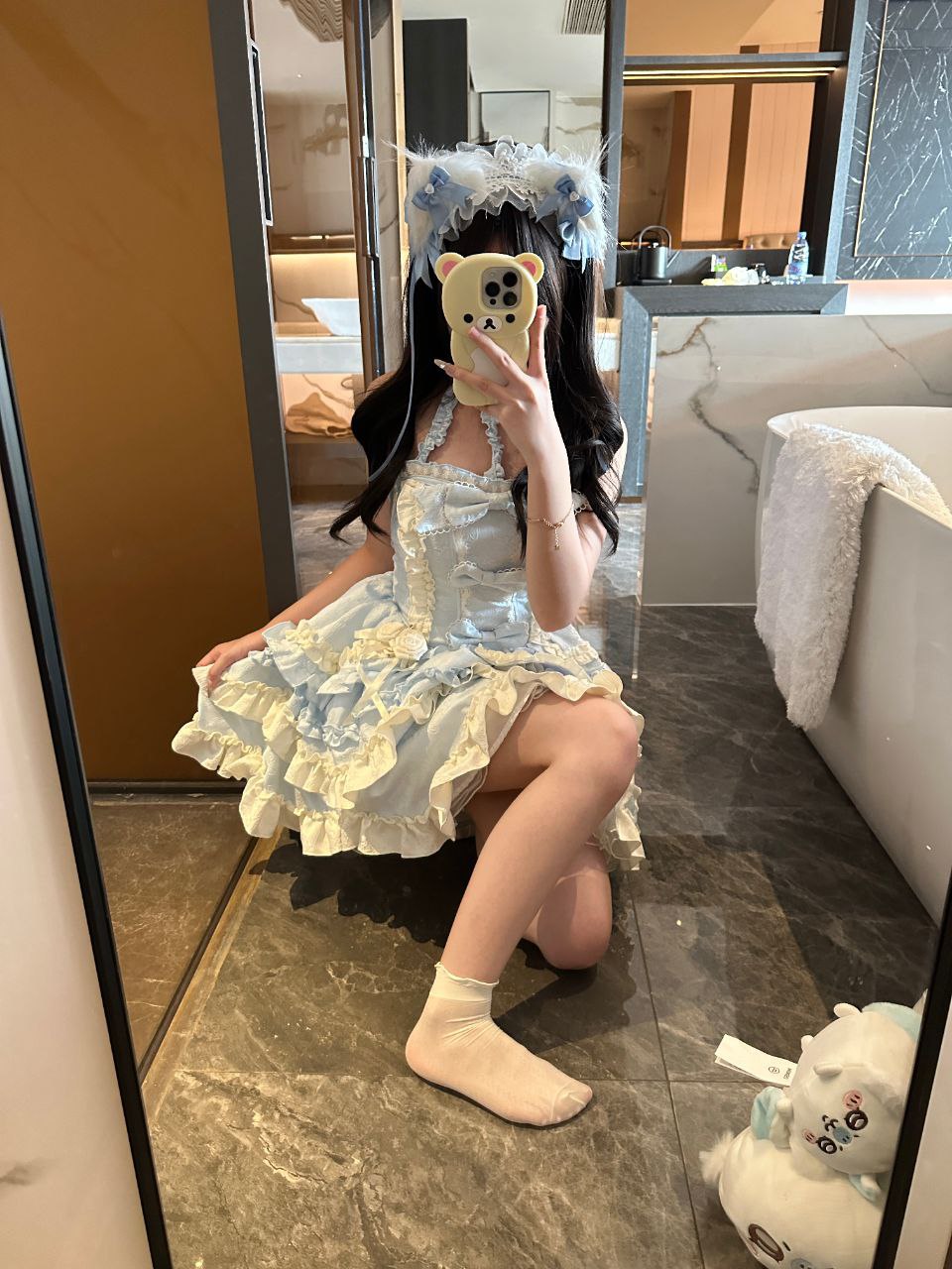 图片[9]-可爱玉足萝莉系妹子私下却是个爱竖中指的反差女s[75P5V]-尤妹社