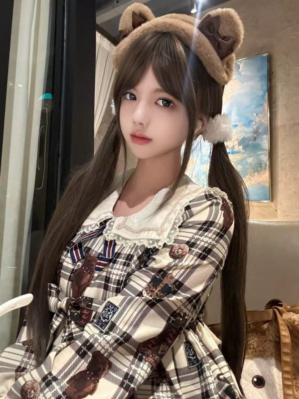 可爱玉足萝莉系妹子私下却是个爱竖中指的反差女s[75P5V]-尤妹社