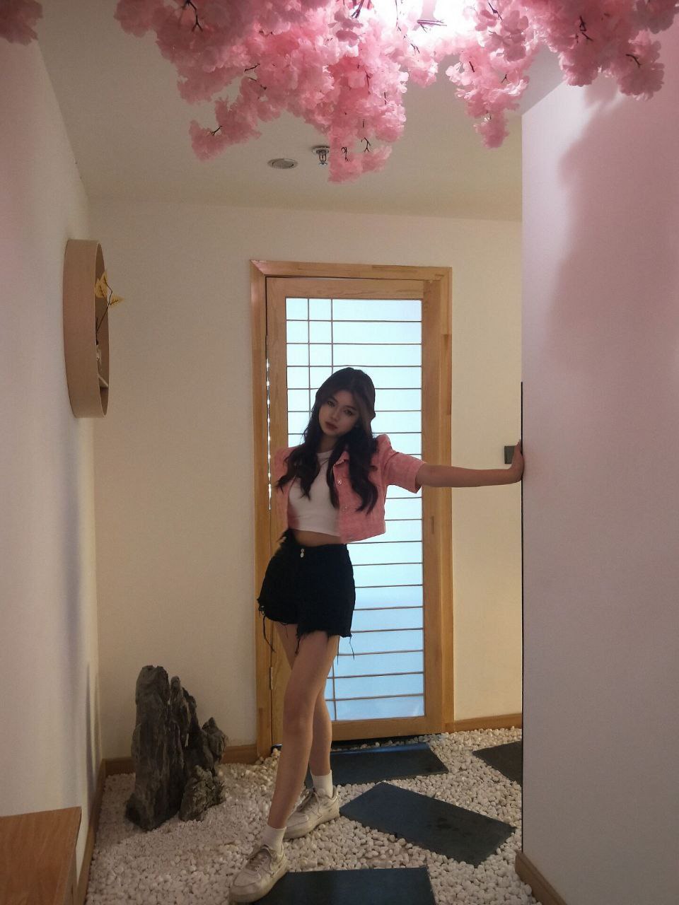 图片[2]-面试套路-面试套路素人小姐姐脚脸同框展示足底-尤妹社