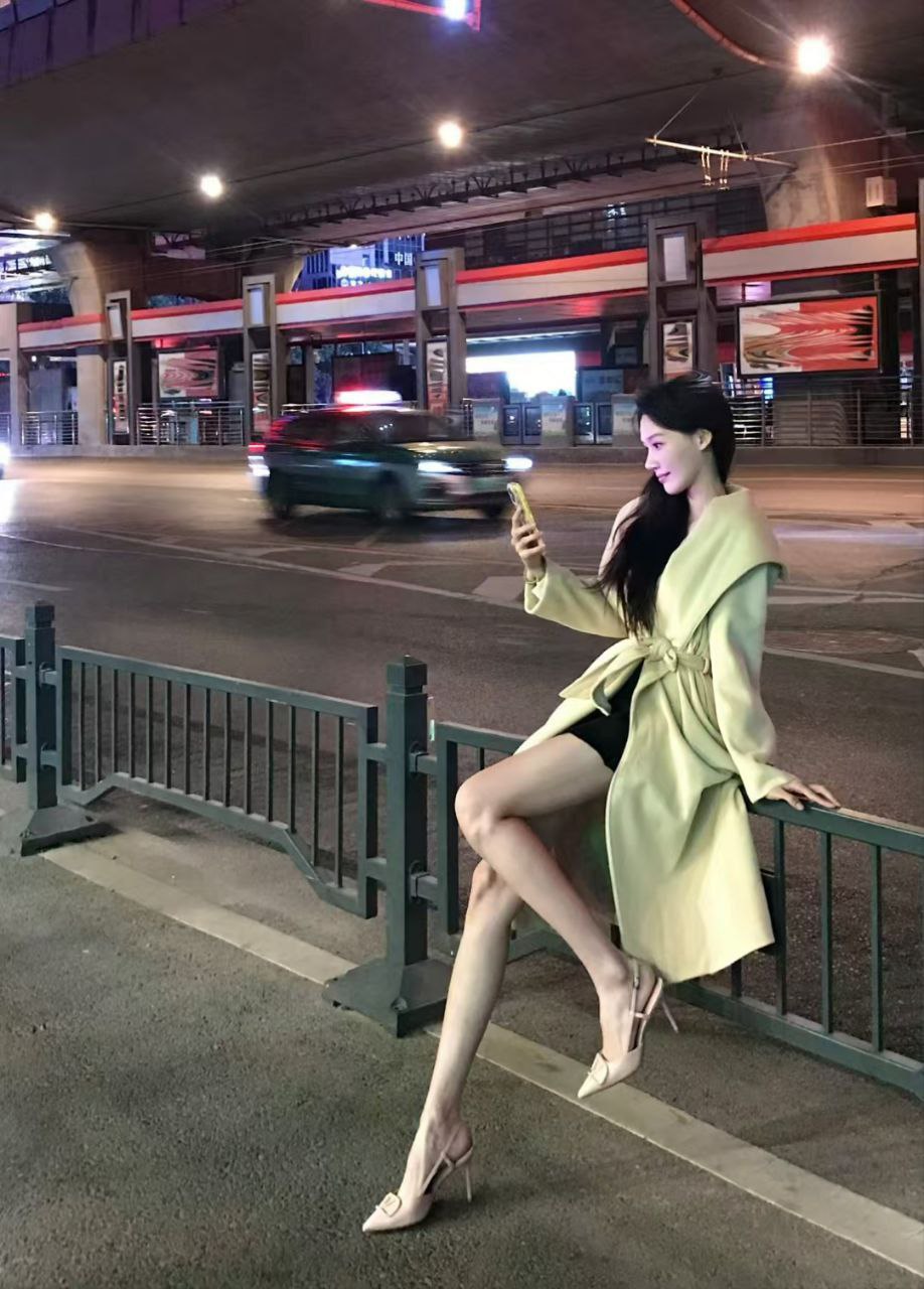 图片[7]-抖音微博名媛玉足博主恍恍女士定制作品[93P29V]-尤妹社