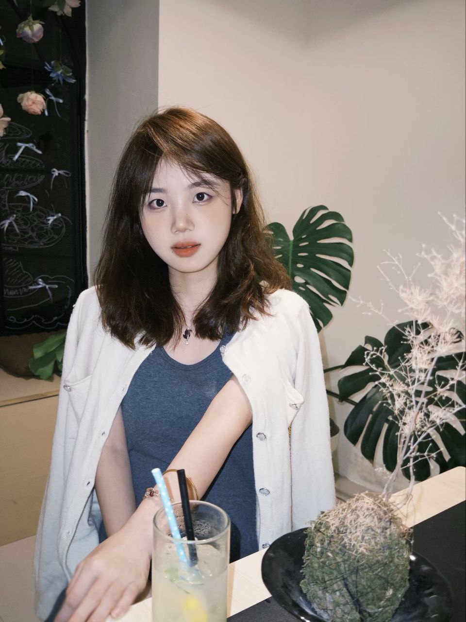 图片[2]-素人原创-网聊的素人可爱小姐姐自拍美腿美脚-尤妹社