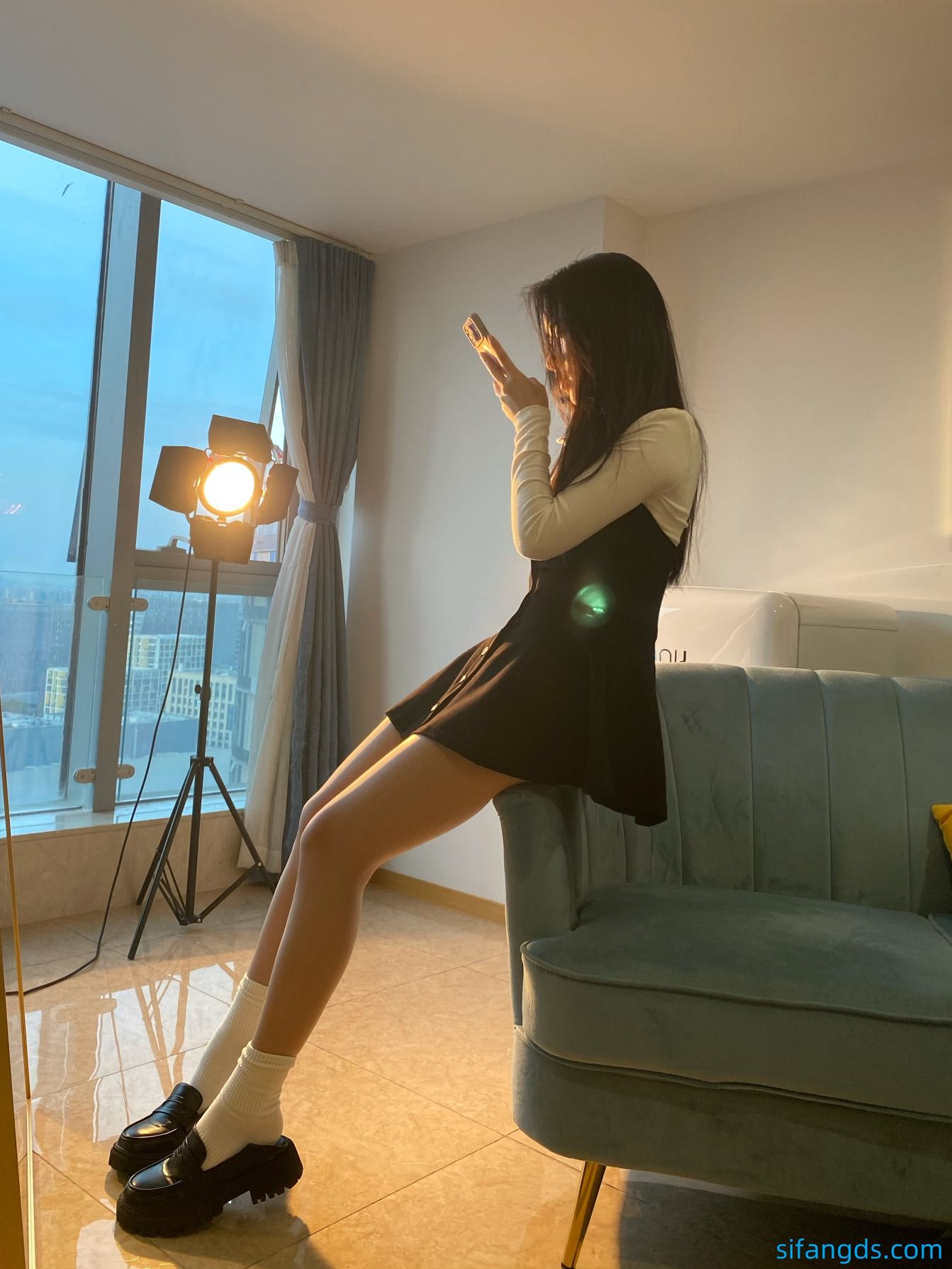 图片[18]-抖音30万粉丝博主软妹小九九价值300元微信朋友圈写真套图[34合集]-尤妹社