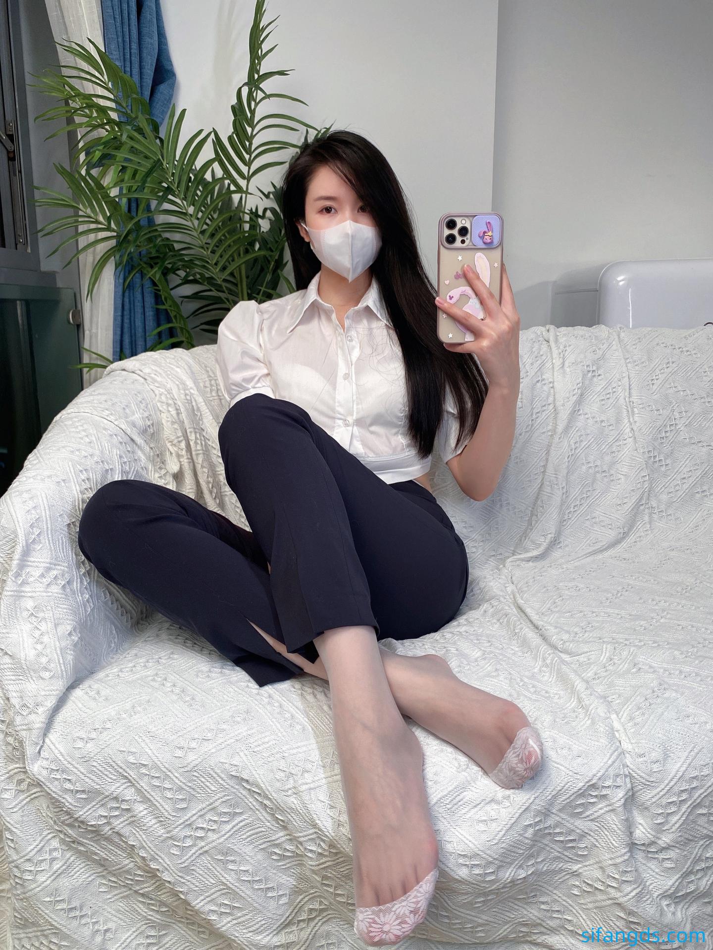 图片[20]-抖音30万粉丝博主软妹小九九价值300元微信朋友圈写真套图[34合集]-尤妹社