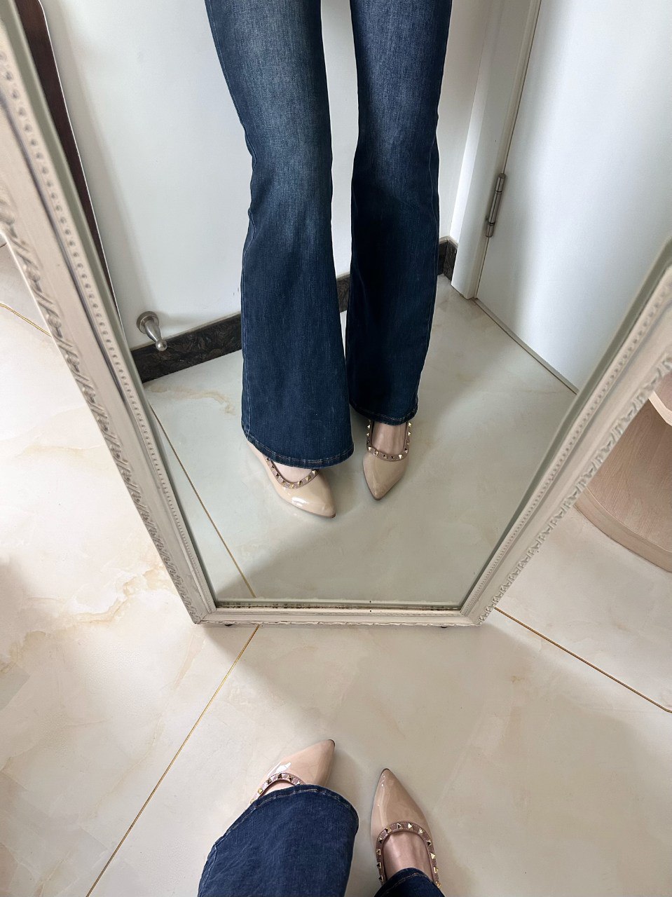 图片[15]-闲鱼购买二手华伦天奴平底鞋套路妹子上脚拍摄[4V]-尤妹社