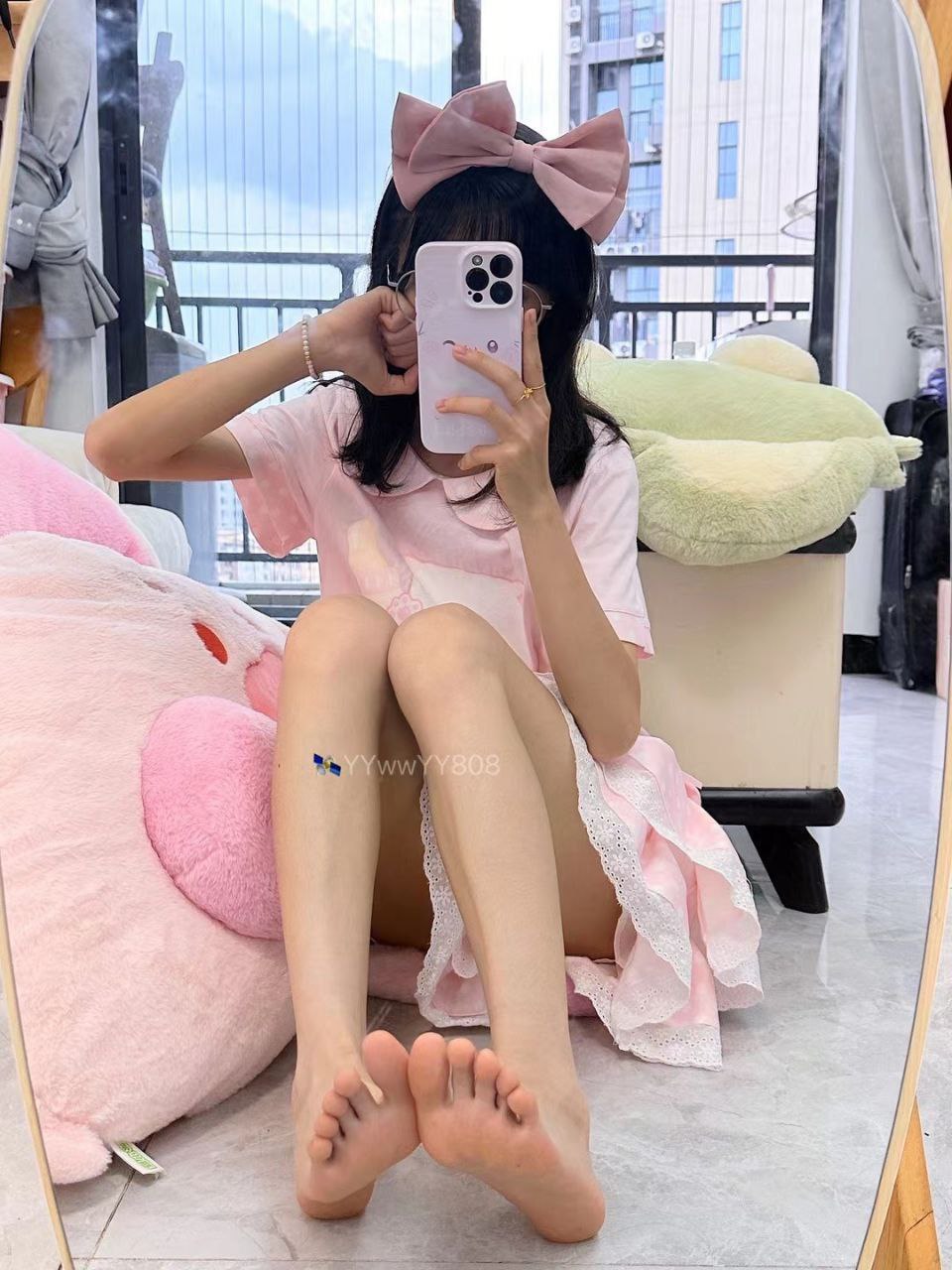 图片[8]-抖音清纯素人玉足博主【萌梨梨】定制私拍[142V]-尤妹社