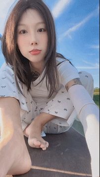 高颜值玉足小网红立早张付费福利视频及定制[29P113V]-尤妹社