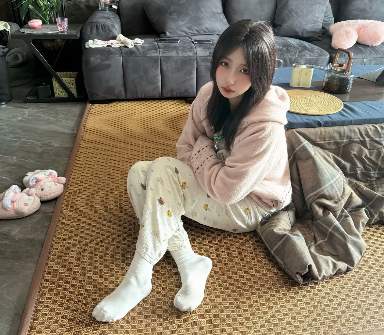 图片[13]-高颜值玉足小网红立早张付费福利视频及定制[29P113V]-尤妹社