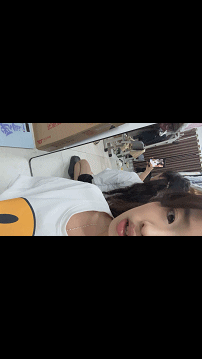 图片[7]-抖音素人高颜值女大有点甜oO高价定制秀足+语言挑逗视频合集 [11V]-尤妹社