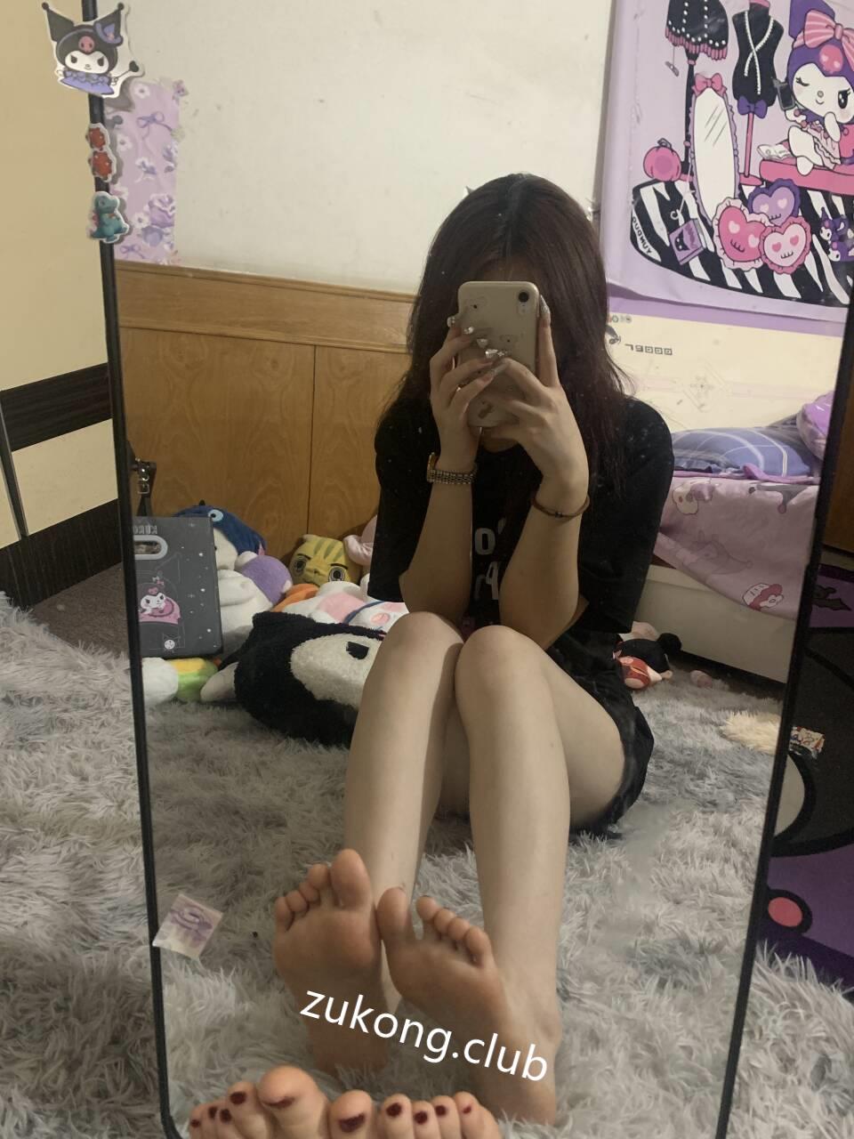 图片[8]-【原创开发】重金套路开发高颜值双胞胎姐妹相互拍照TK展示美脚[34P13V]-尤妹社