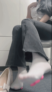 图片[2]-抖音玉足少女博主炸毛可乐-爱吃猪脚饭-福建IP最新定制合集[622P148V]-尤妹社