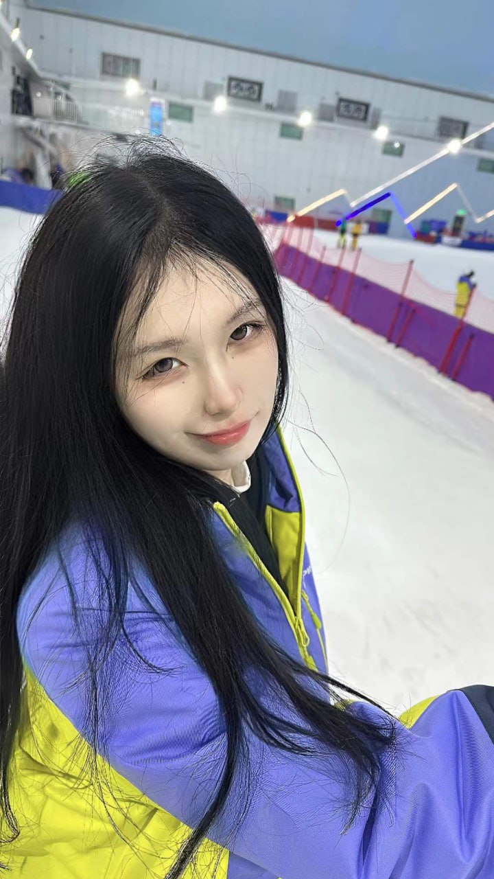 图片[4]-抖音35W粉魔人布偶反差名媛私下金主定制大尺度秀脚[122P12V]-尤妹社