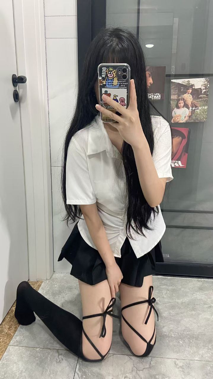 图片[13]-抖音玉足少女博主炸毛可乐-爱吃猪脚饭-福建IP最新定制合集[622P148V]-尤妹社