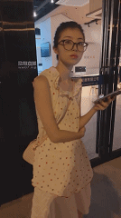 玩物直播套路街头素人美女踩脸直播视频合集[50V29G]-尤妹社