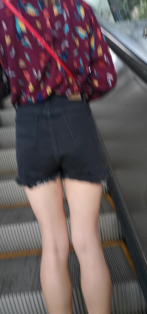 图片[6]-街头涂鸦杰哥街头掀裙射裸腿全集资源[271V]-尤妹社