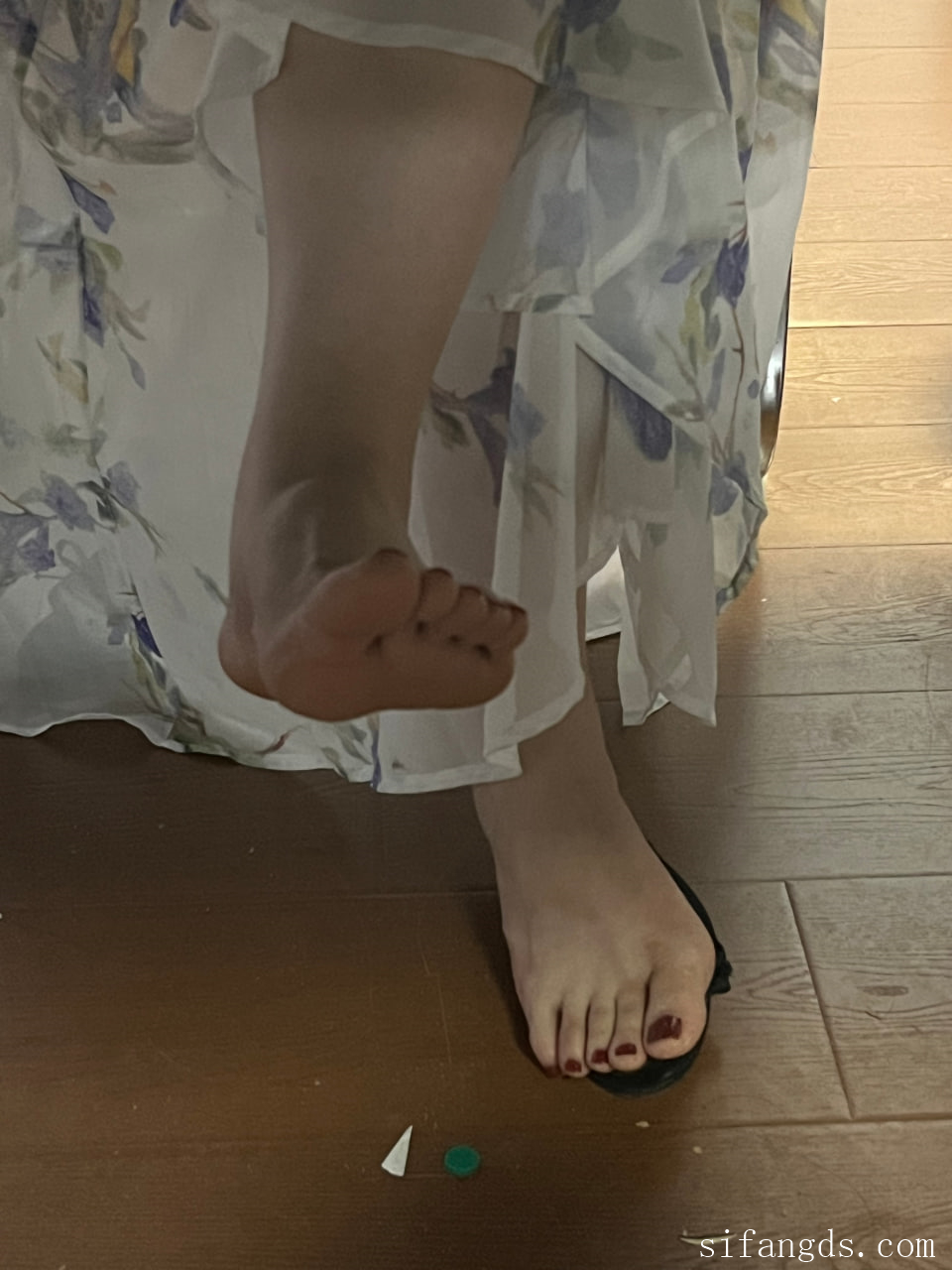 图片[5]-【极品同事】桌下偷拍女同事走光 潜入她家偷拍内裤[131P46V]-尤妹社